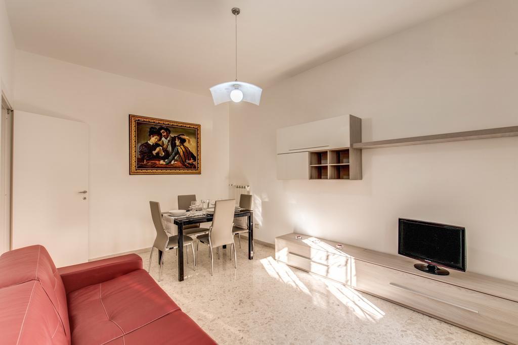 Daisy Guest House Colosseo Roma Rom bilde