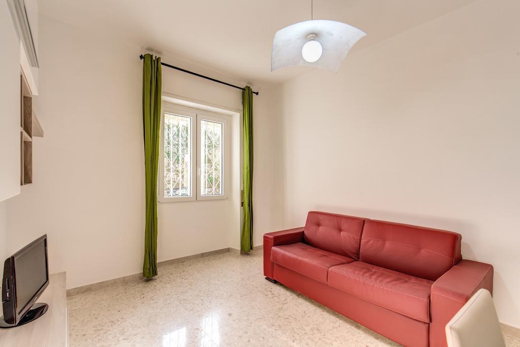 Daisy Guest House Colosseo Roma Rom bilde
